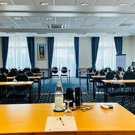Konferenzhotel Ysenburger Hof ランゲンゼルボルト エクステリア 写真