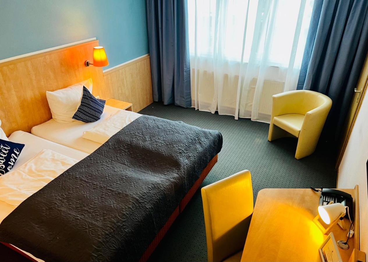 Konferenzhotel Ysenburger Hof ランゲンゼルボルト 部屋 写真
